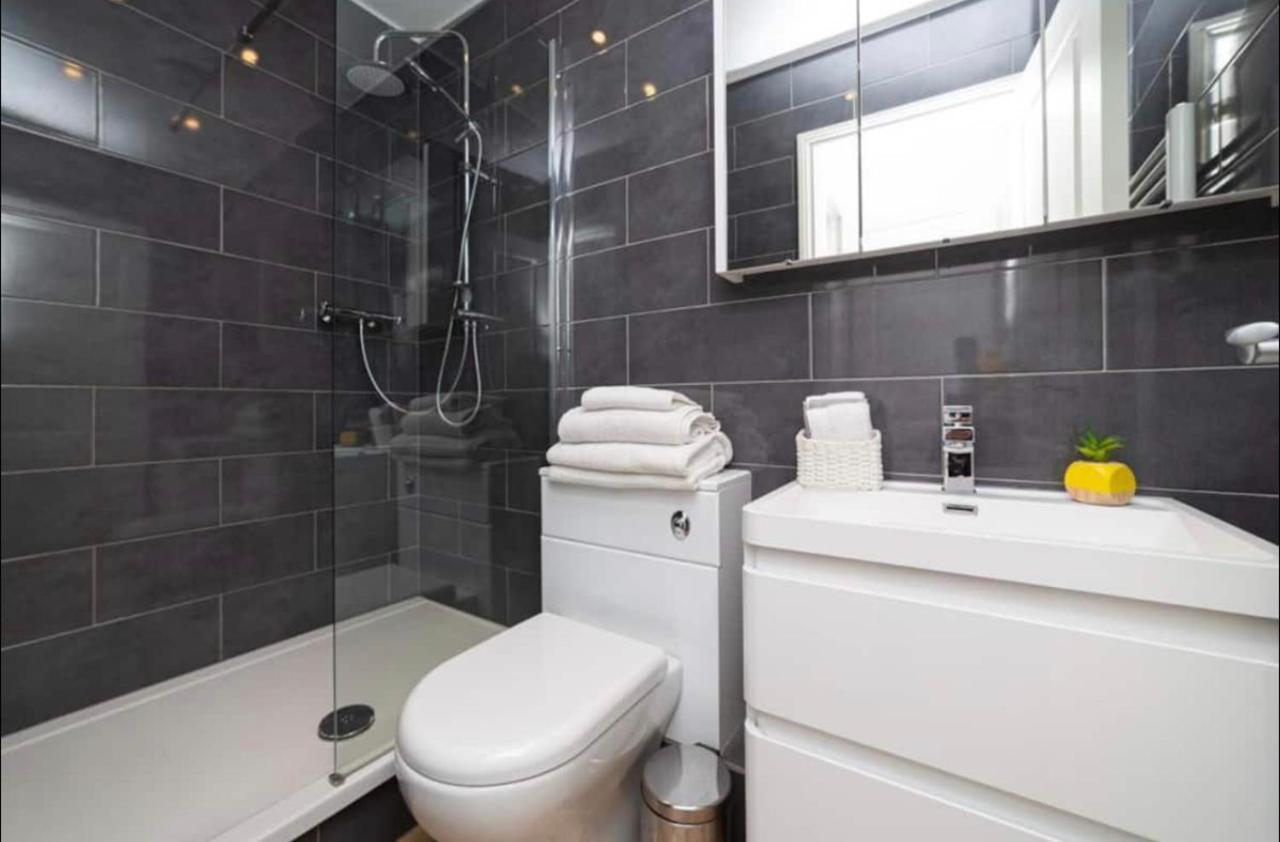 Beautiful 1Bd Apartment On The King'S Road Chelsea Лондон Екстериор снимка